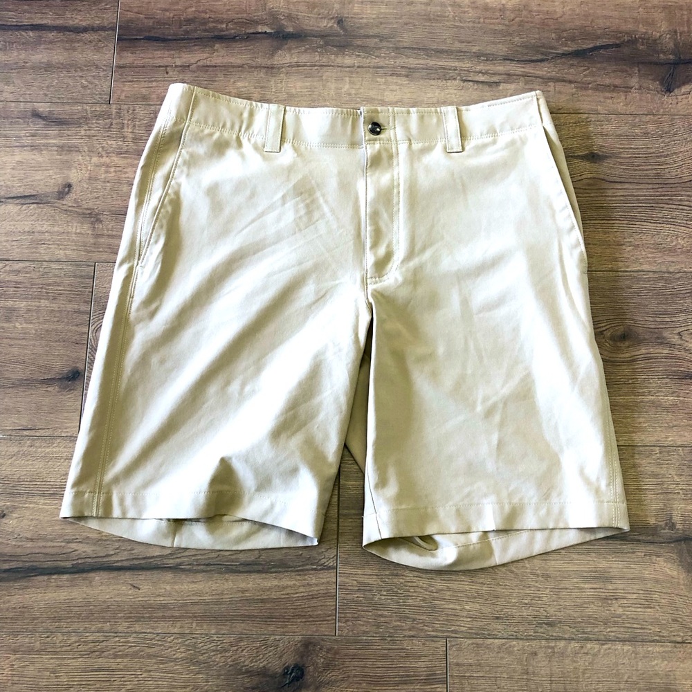 GALLAWAY GOLF SHORTS  FLAT FRONT STRETCH SOLID TWO SIDE POCKETS IN SIZE 34